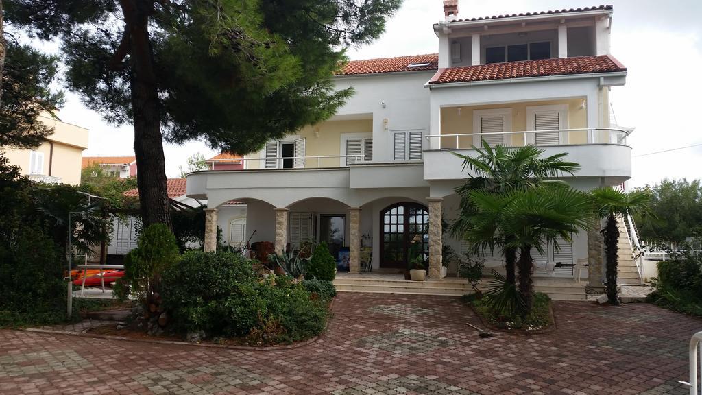 Apartments Little Castle Водице Екстериор снимка