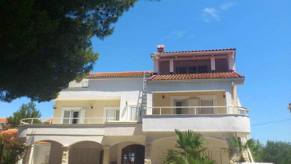 Apartments Little Castle Водице Екстериор снимка